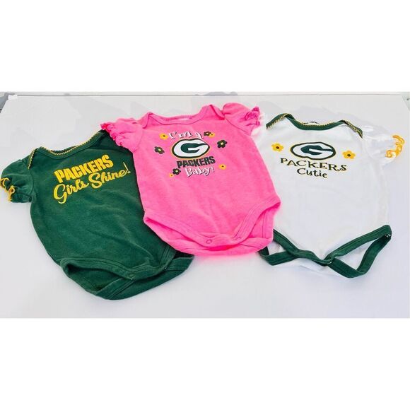 Bundle Of Three Team Apparel Green Bay Packers Bodysuits  Girls Sz 0-3m   EUC - Picture 1 of 8